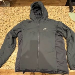 Arc'teryx Men's Atom LT Hoody - SMU-Exosphere sz Large - Excellent shape 2019